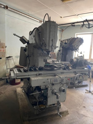 вертикально-фрезерный станок 6р13б, 6р13к