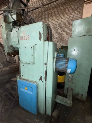 Вертикально-фрезерный станок с ЧПУ 6р13ф3