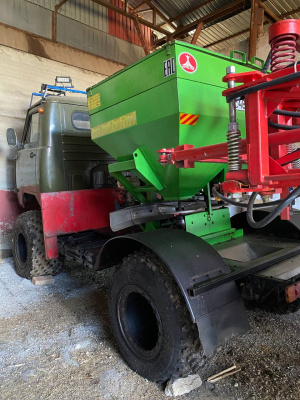 Разбрасыватель удобрений МВУ-1100 на базе УАЗ