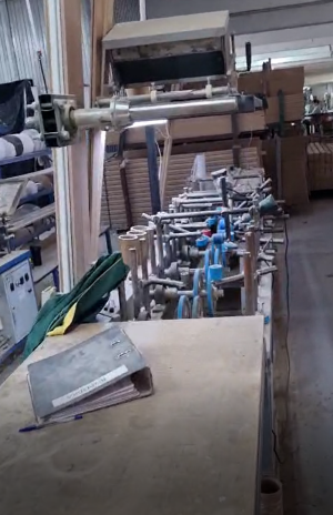 Станок окутывания погонажных изделий