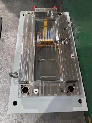 пресс-формы 22 штуки, для литья пластиковых деталей холодильников