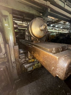 Горизонтально-фрезерный станок 6м83