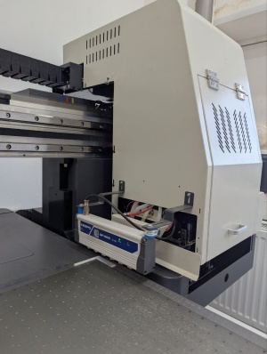 Планшетный УФ принтер 1610 3 головы i3200