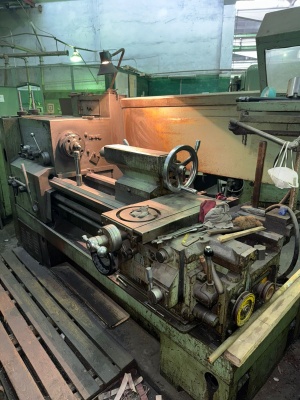 Токарно-винторезный станок МК6056