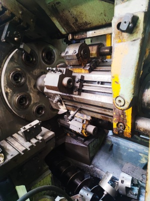 Токарный автомат 1б290-8