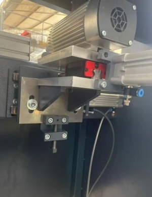 Копировально-фрезерный станок Fenis FN730Plus для алюминиевых мебельных фасадов