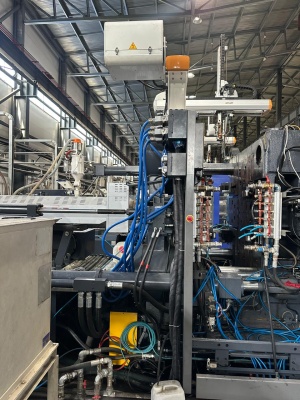 термопластавтомат WIZ 700 PLUS Южная Корея 2020г.в с Роботом HY Robotics EPIK-600S