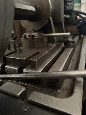 Вертикально-фрезерный станок 6р12