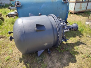 Реактор нержавеющая сталь, обьем 0,63 м3