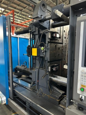 термопластавтомат WIZ 700 PLUS Южная Корея 2020г.в с Роботом HY Robotics EPIK-600S