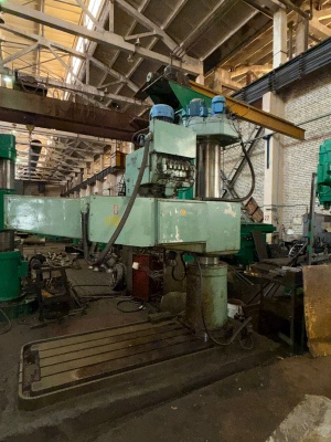 Радиально-сверлильный станок 2а554