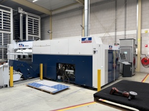 Станок лазерной резки TRUMPF - TruLaser 3030 MACH-ID 9235 Производитель: TRUMPF Тип: TruLaser 3030 Контроль: TrueTops Год выпуска: 2017