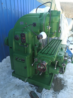 6М12П станок вертикальный консольно-фрезерный