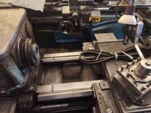 Токарный инструмент 1М63