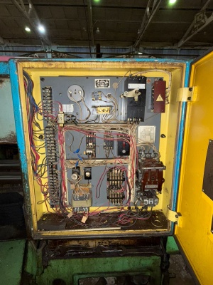 Токарно-винторезный станок 16к20 (1908)