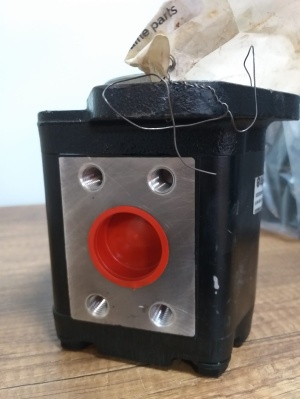 Гидравлический мотор для Буровой Установки Boomer S1D / Новый