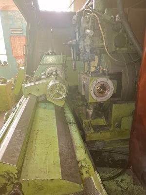 Резьбошлифовальный станок 5к823в