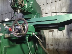 Станок вертикальный консольное-фрезерный ВМ127