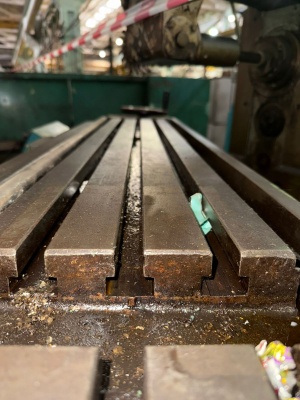 Горизонтально-фрезерный станок 6т82-1 (2240)