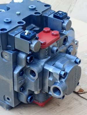 Гидронасос LINDE BPV100-01R 2601 H10