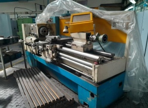 Токарно-винторезный станок 16К25Г