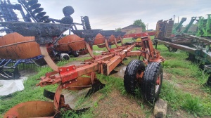 Плуг оборотный полунавесной по(4+1) -40