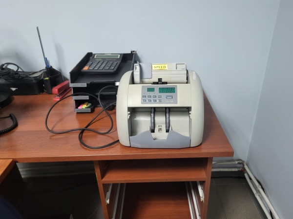 Счетчик банкнот dors CT1040UM