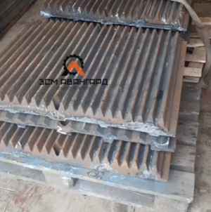 Плиты дробящие (шаг 40) комплект 2 шт. на СМД-108