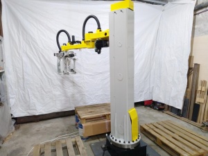 Робот (манипулятор) - укладчик ПЭТ бутылок (бутылей) с водой на паллету