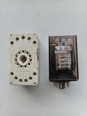 Силовое реле Schrack MR301024 с колодкой 11-Pin, 10A 250V, катушка 24VDC