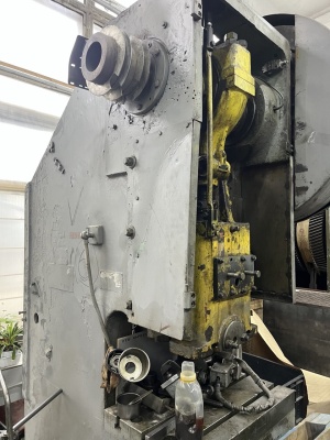 Пресс кривошипный КД2126Е