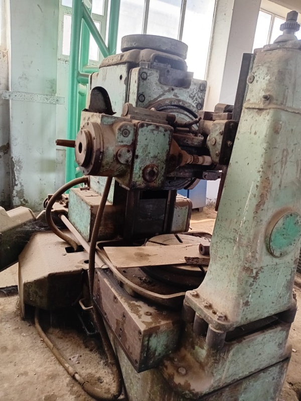 Зубофрезерный станок 5Е32