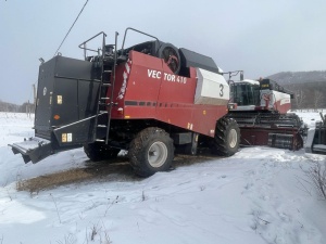 Комбайн уборки зерна рсм vector 410