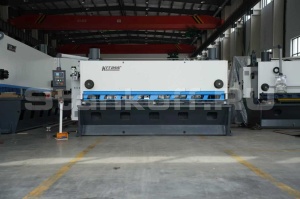 Гидравлическая гильотина QC11K-8x3200