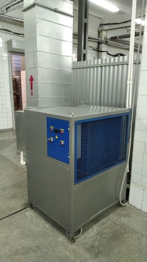 Линия фасовки газированных напитков формат 0,5-1,0-1,5 литра ПЭТ в хорошем рабочем состоянии (без упаковщика)