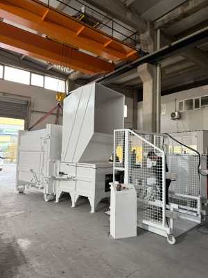 Пресс-компактор стационарный DownWaste DWSC-01 со сменным контейнером C-08 (8 м3)