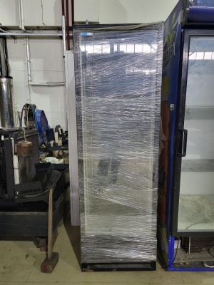 Холодильный шкаф для напитков бу