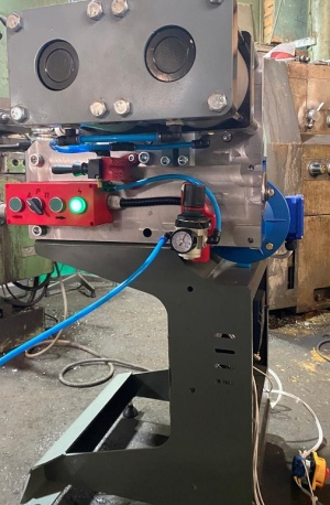 Станок гибочный бездорновый для гибки профильных и круглых труб Goliaf Flex-150