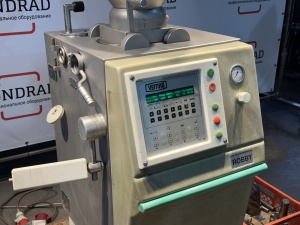 Шприц вакуумный Vemag Robby 134