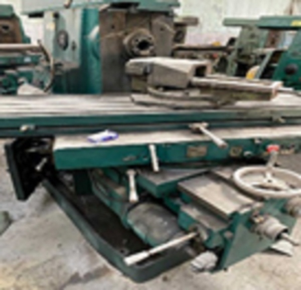 Горизонтально-фрезерный станок 6Р83