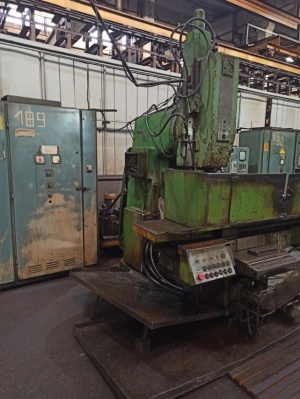 вертикально-фрезерный станок ГФ2171С5