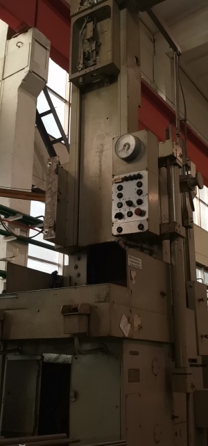 Вертикальный протяжной п/а 7623