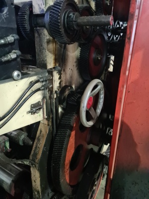 Флексопечатная машина 4-х цветная HJ-HS4001-500