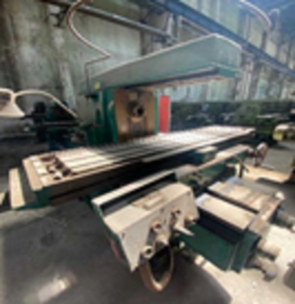 Горизонтально-фрезерный станок 6Т83-1