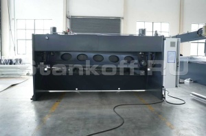 Гидравлическая гильотина QC11K-6x4000