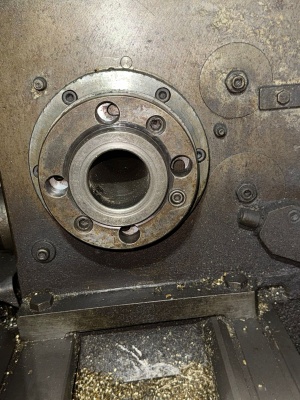 Токарно-винторезный станок 16К20М (1906)