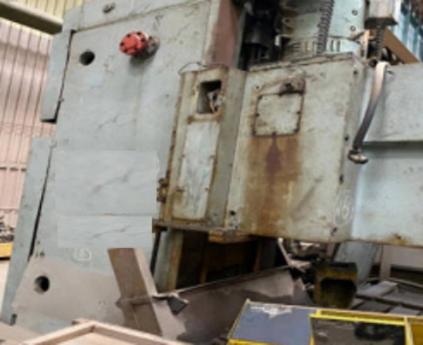 Вертикальн-фрезерный станок с ЧПУ 65А60Ф4