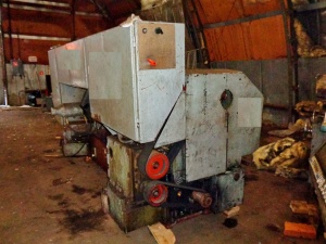 Токарный станок с ЧПУ 16к20Т1