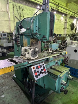 Вертикальный фрезерный станок 6т13