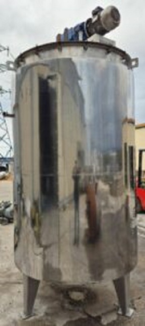 Емкость нержавеющая, объем — 3 куб.м., вертикальная, мешалка, термос, инв 3717